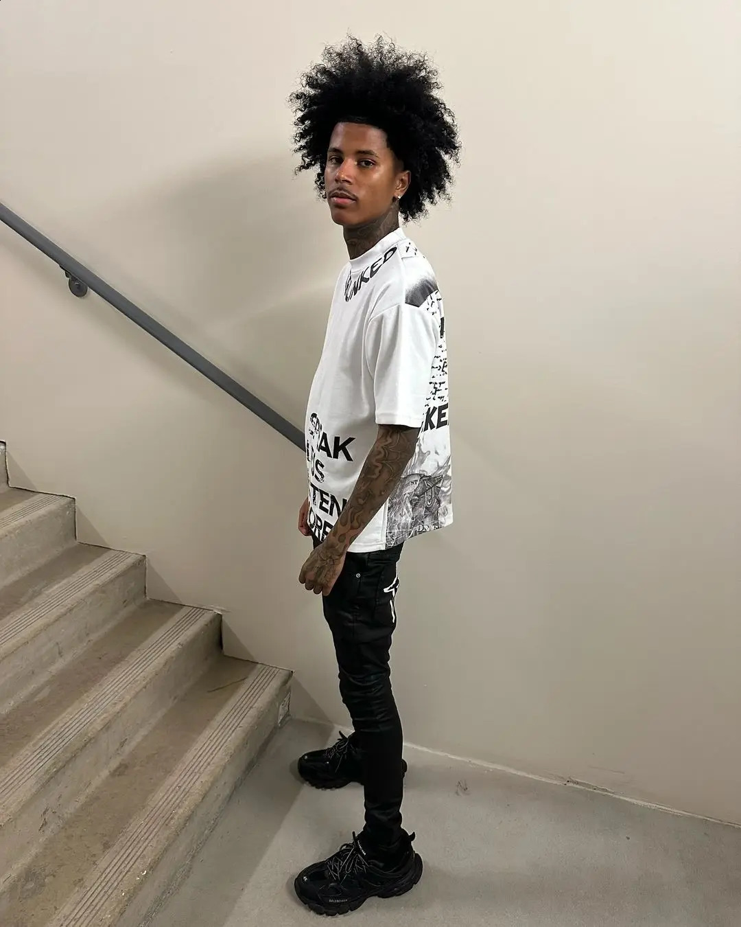 Harajuku American style letter pattern T-shirt oversized Y2k top Gothic cotton T-shirt sports shirt retro professional mens clothing choice 240819