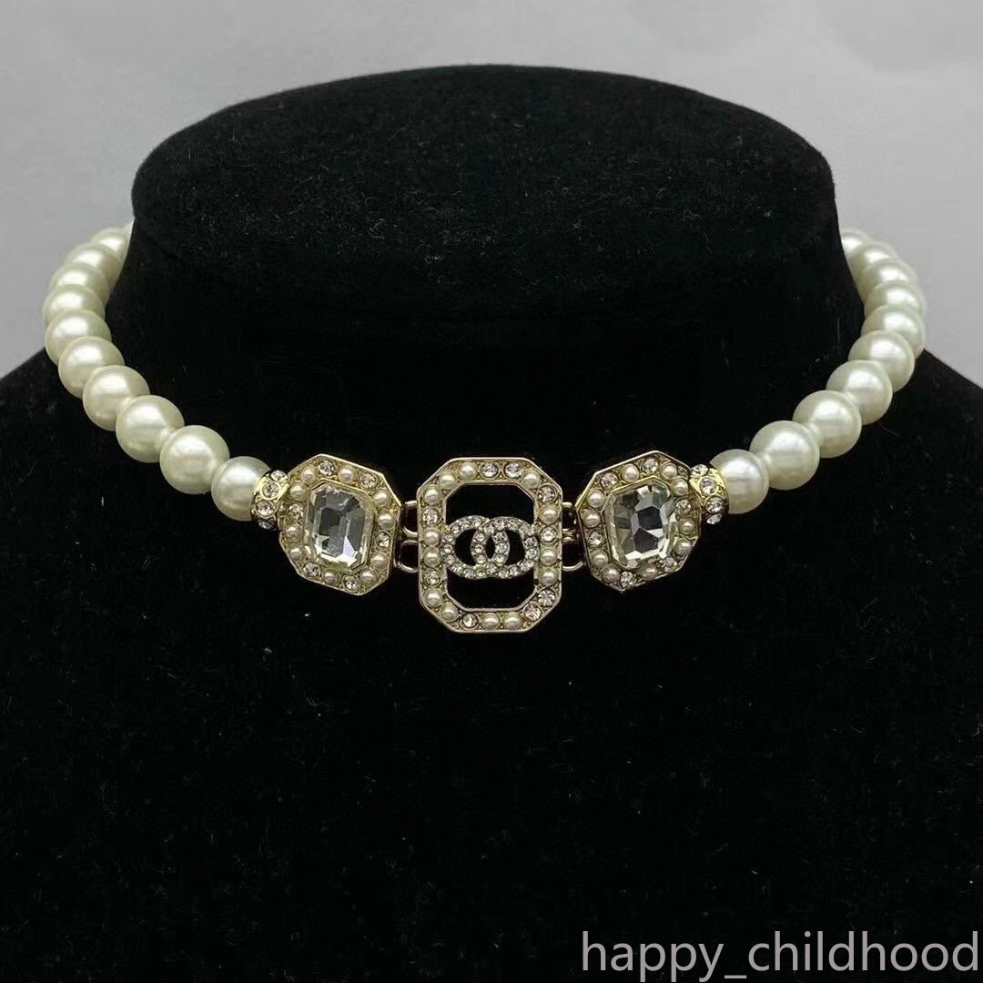 Luxury Pearl Necklace Choker Chain 18K Gold Plated Letter Designer Pendant Necklaces Designers Jewelry For Women