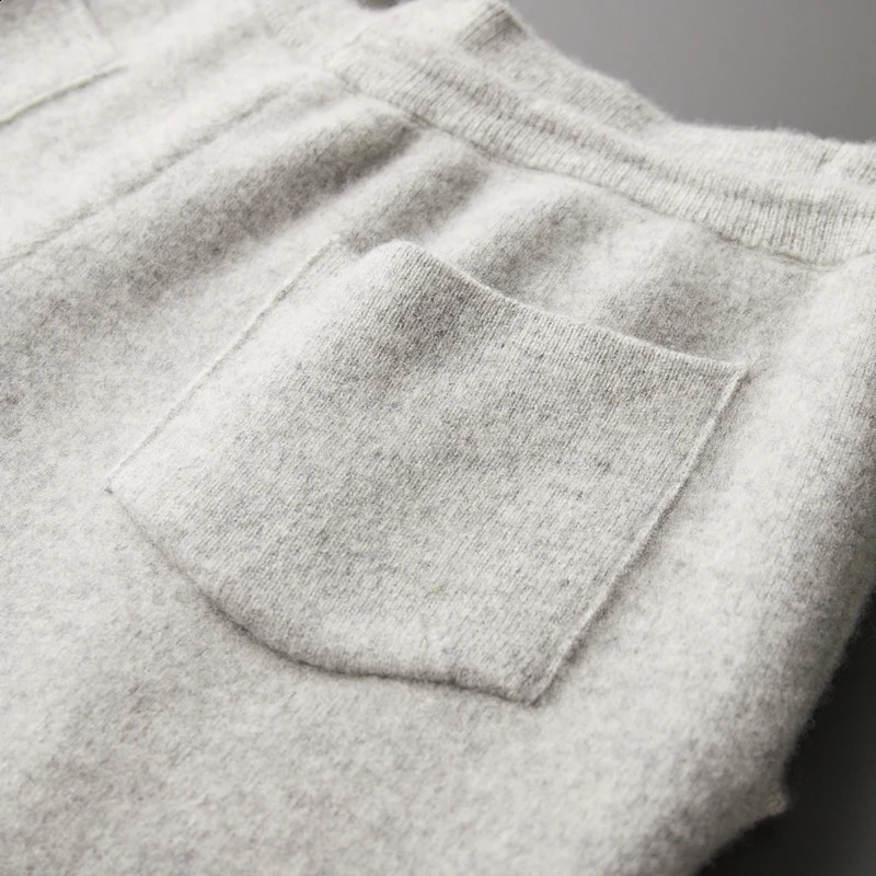 100% Merino wool mens wool pants for autumn and winter thick knitted pants slim fit solid color flat angle pants 240828
