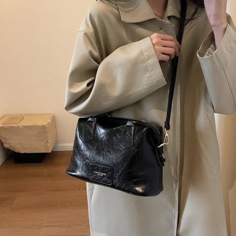 Light y PU Solid Soft TopHandle Bags for Women Interior Slot Pocket Casual Fashion Womens Tote Bag Bolsos De w240817