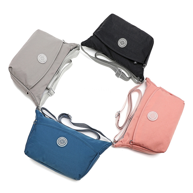 Crossbody bag women's fashion trend new lightweight nylon cloth waterproof capacity large leisure all-in-one shoulder bag