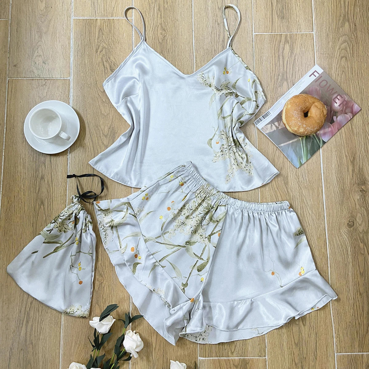 Elegant printed Cami top with ruffled hem shorts pajama set for womens sleepwear casual wear w240819