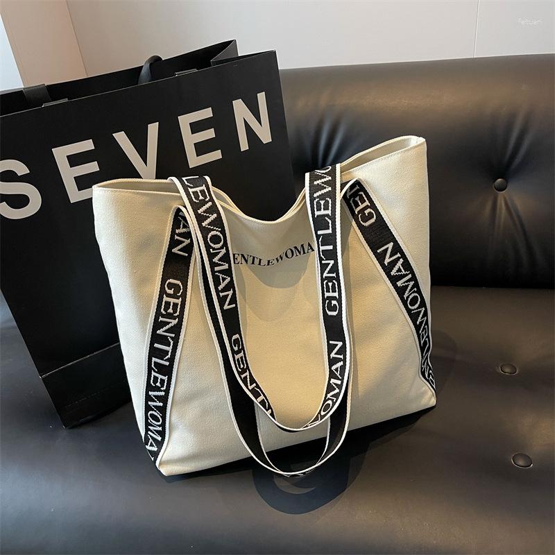 Shoulder Bags Fashion Gentle Woman Strap Letter Printed Canvas Bag 2024 Simple Casual