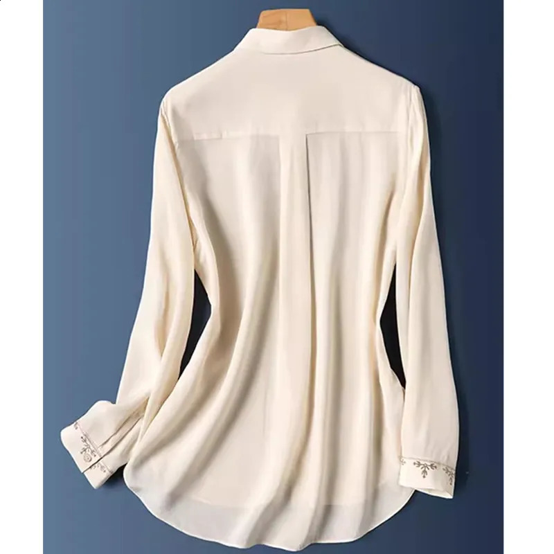 Womens long sleeved shirt imitating silk summer and embroidered fashionable spring 240814