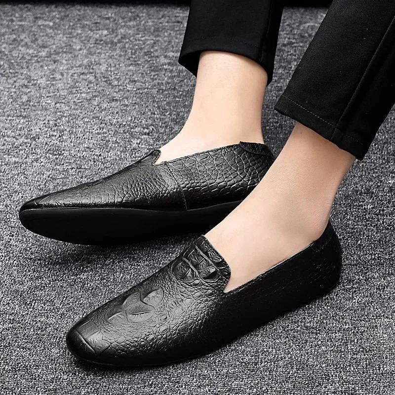 Men Shoes Moccasins genuine Leather Casual Driving slip on Shoes fashion Men Loafers outdoor Moccasins Italian Shoes for Men L5 240809