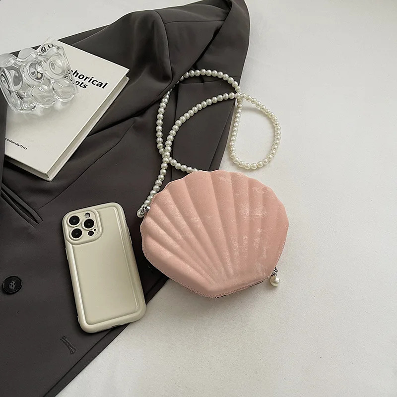 Evening Bags Shell Shape Women Clutch Bags 2024 Wedding Bridal Handbag Pearl Beaded Fashion Shell Chain Party Bags 241223