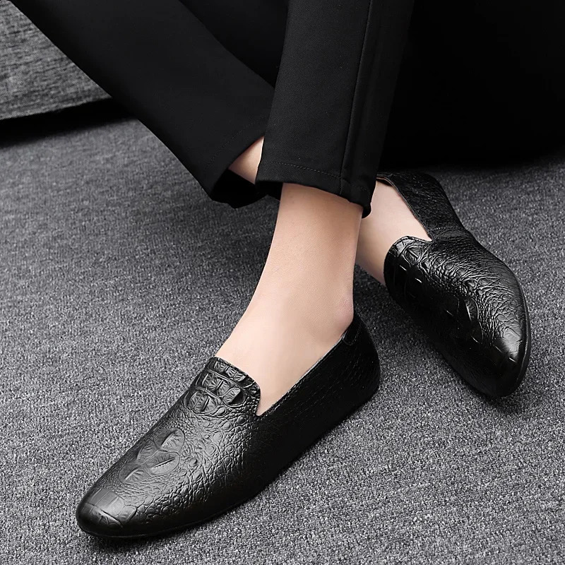 Men Shoes Moccasins genuine Leather Casual Driving slip on Shoes fashion Men Loafers outdoor Moccasins Italian Shoes for Men L5 240809
