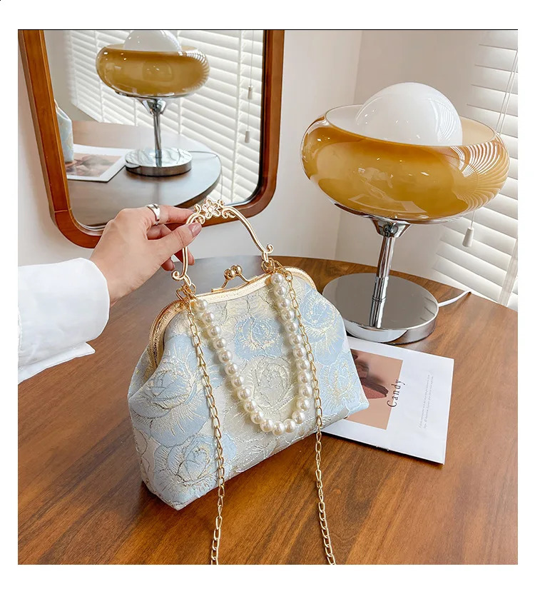 Lace womens handbag chain shoulder retro Chinese wedding party shell cross body elegant high-end messenger bag 240819 8cb7 4