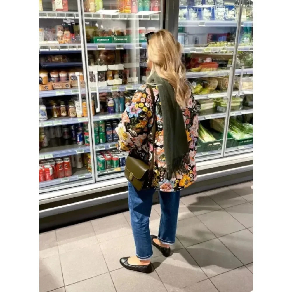 Quilted Jacket Woman Autumn Winter Flower Printed Vintage Demi-season Jacket for Women Coats Tweed Warm Lamb Wool Coat 240819