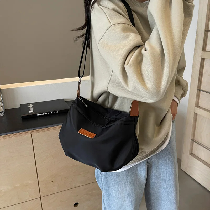 Pretty Japan Style Shoulder Bag Women Seasonal Attractive Crossbody Bag Casual Large Capacity Nylon Bag 240816 - view 5