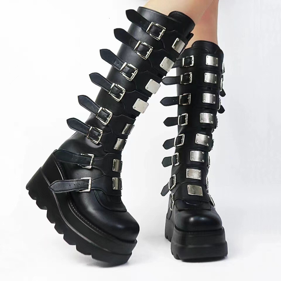 Long Sleeved Martin For Women's 2022 Autumn/Winter New Belt Buckle Thick Bottom Punk Style Spicy Girl Knight Boots
