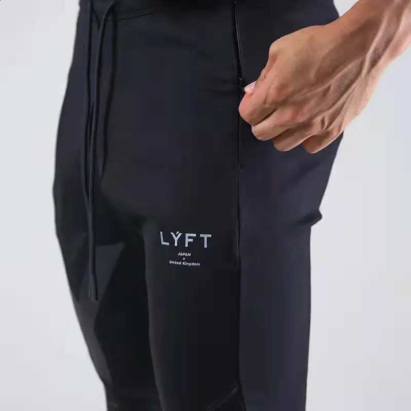 LYFT Fitness Pants for Mens Spring and Autumn Breathable Sports and Casual Pants Slim Fit Small Foot Zipper Guard Pants 240819