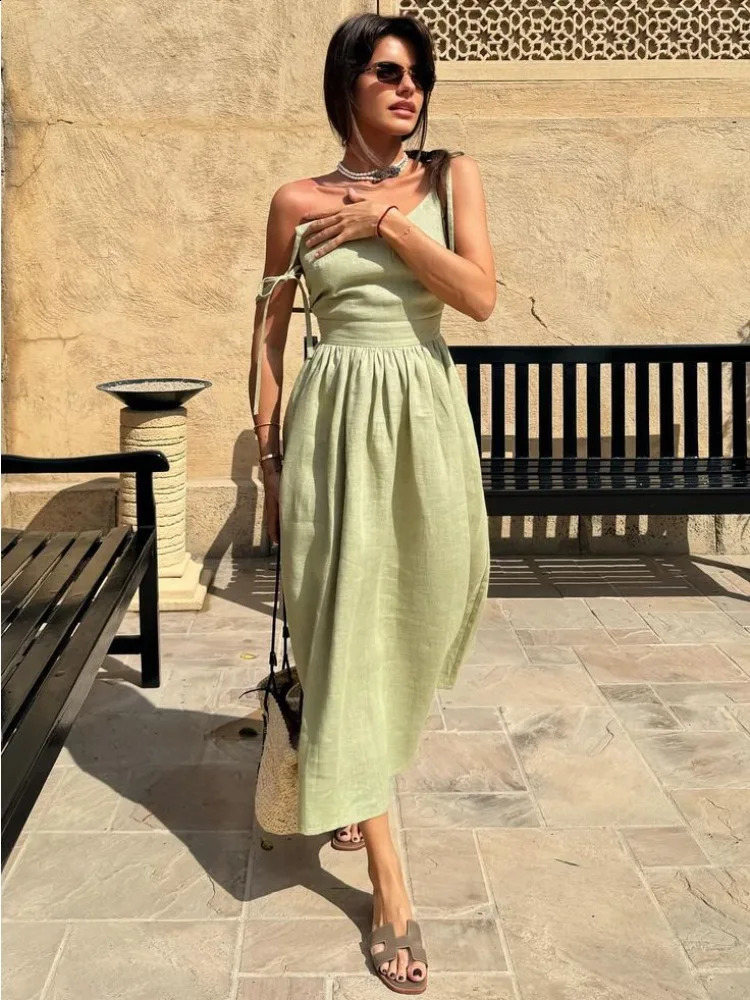 TARUXY Sexy Backless Beach Dress For Women V Neck Splice Folds Long Dresses Womens Party Elegant Bandage Maxi Sundress Female 240816