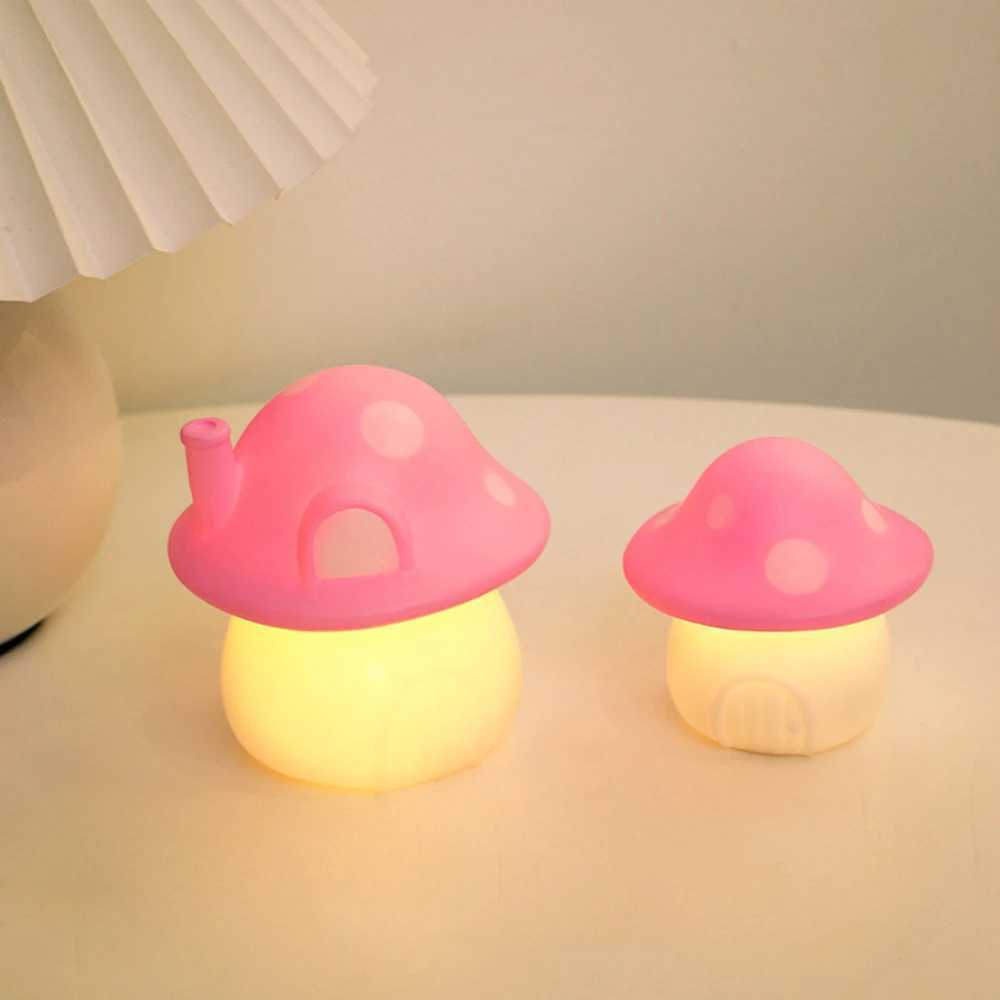 Young girl heart-shaped fashionable cute cartoon musk night understanding soft sleep light bedroom desktop decoration W240816