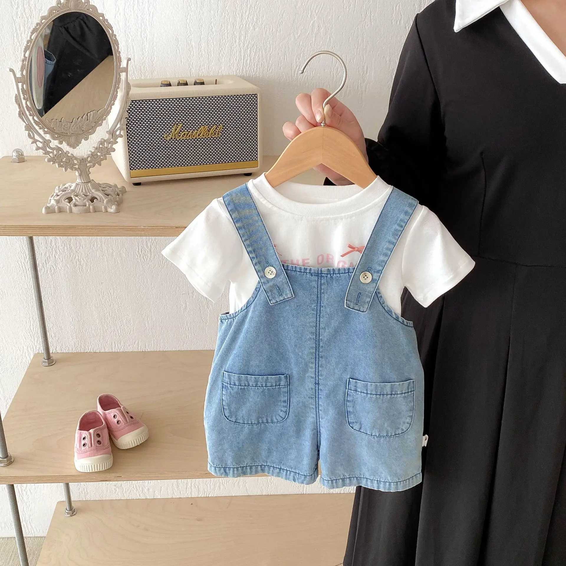 2024 Summer Baby Coat Cute Rabbit Ears Childrens Cowboy jumpsuit Korean Baby Boys and Girls Fashion Preschool Cowboy Shorts Coat W240806