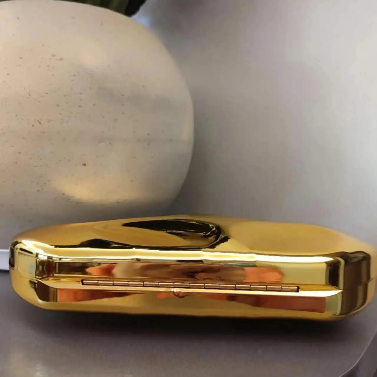 Acrylic Shell shaped Clutch Bag for Womens Night Party Cute Metal Shining Gold Rush Sier Blue Egg Handbag Quality 2024 240819 c7f1