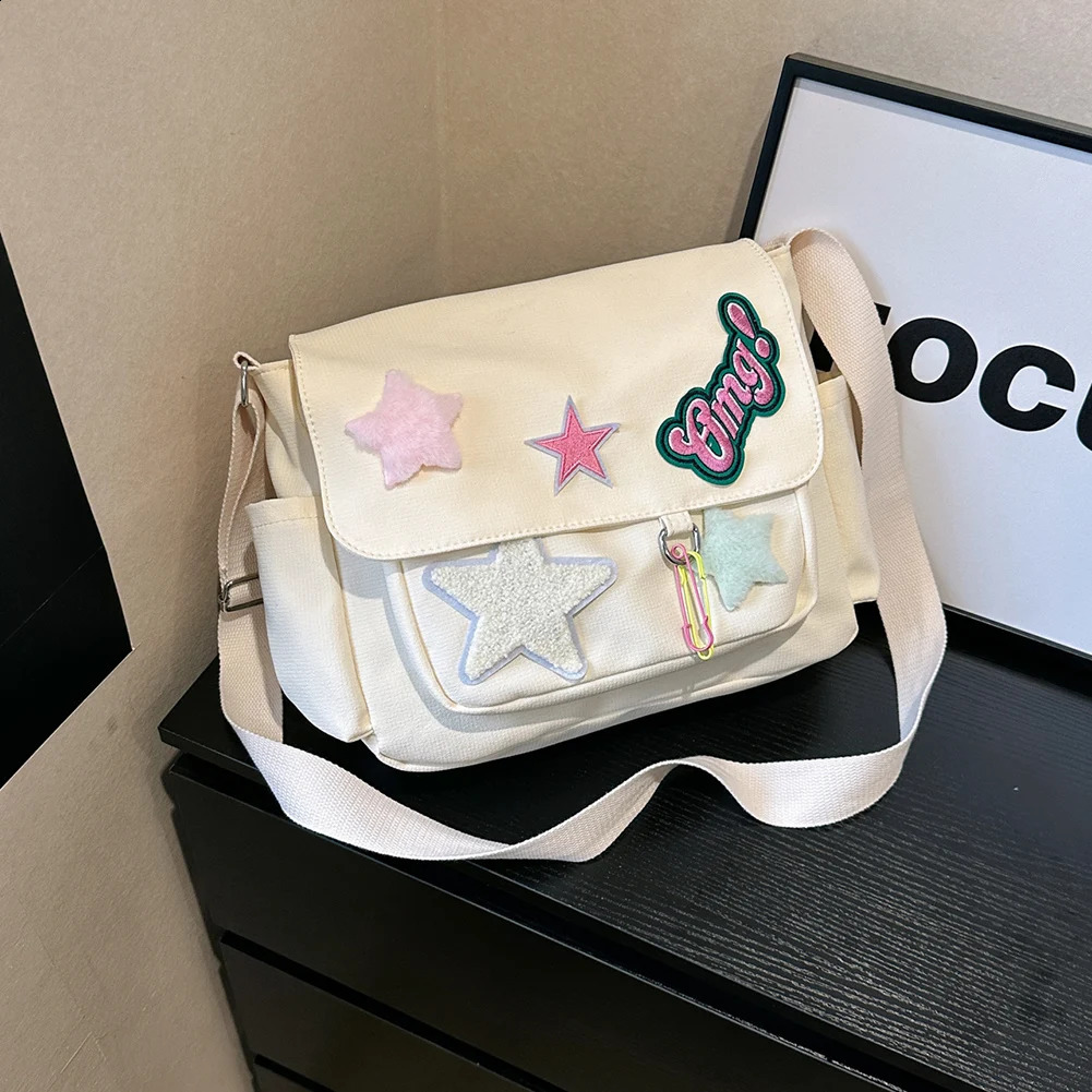 Women Cute Messenger Bag Large Capacity Canvas Lovely Shoulder Bag Star Letter Applique Candy Color Leisure Travel Outdoor Bag 240819