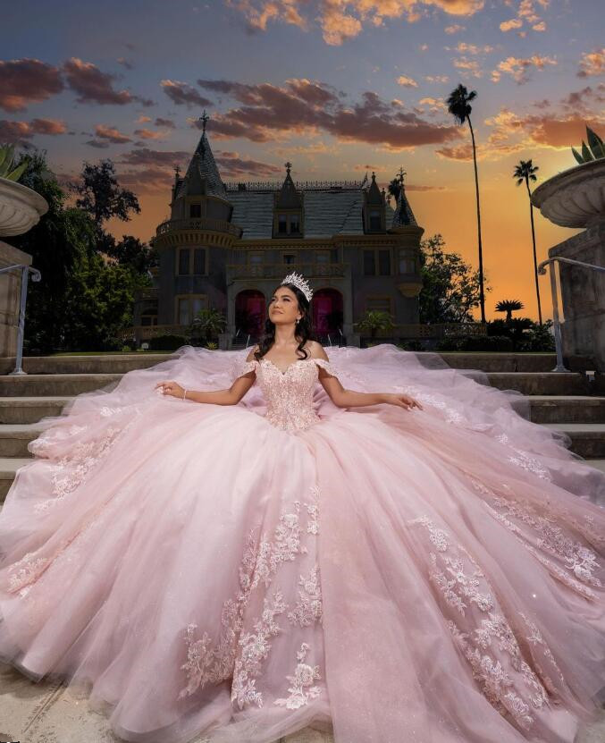 Pink Princess Sparkly Quinceanera Dresses Off Shoulder Floral Applique Lace-up Corset Tutu vestido 15 anos quinceanera 2025