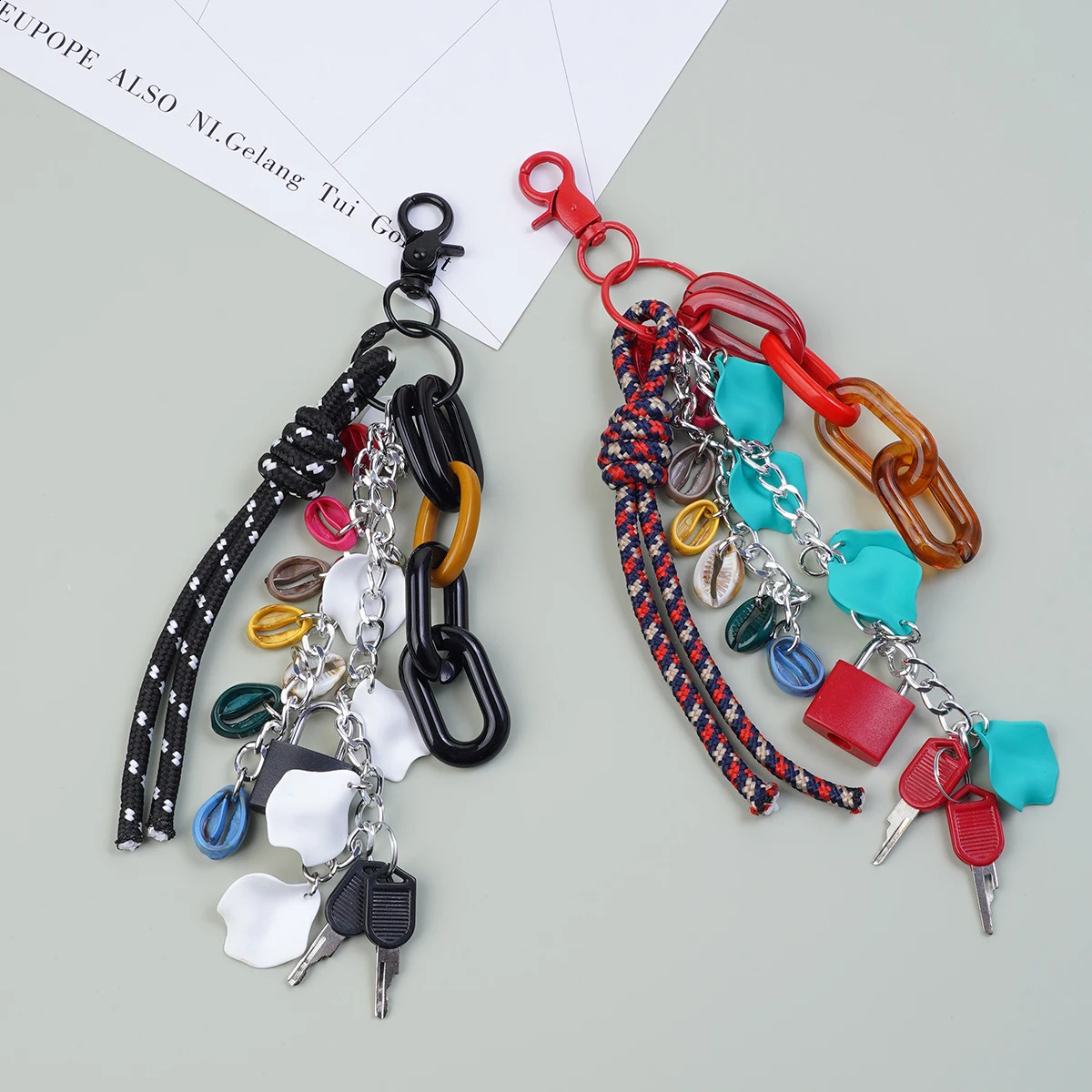 Multifunctional Diy Acrylic Bag Charm Keychain Lock Chain Cute Womens Phone Case Hanging Jewelry Accessories 240820