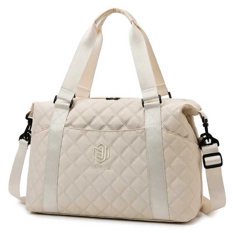 Carry On Travel Duffle Bag Nylon Waterproof Sports Gym Tote Bags for Women Large Capacity Storage Luggage Handbag CL240820