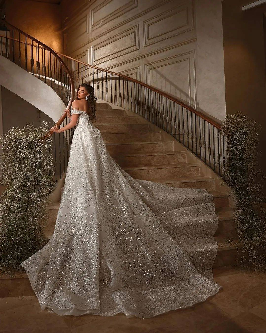 Luxury Mermaid Wedding Dresses Off Shoulder Sleeveless Bridal Gown Sequins Crystal Detachable Train Dress Custom Made