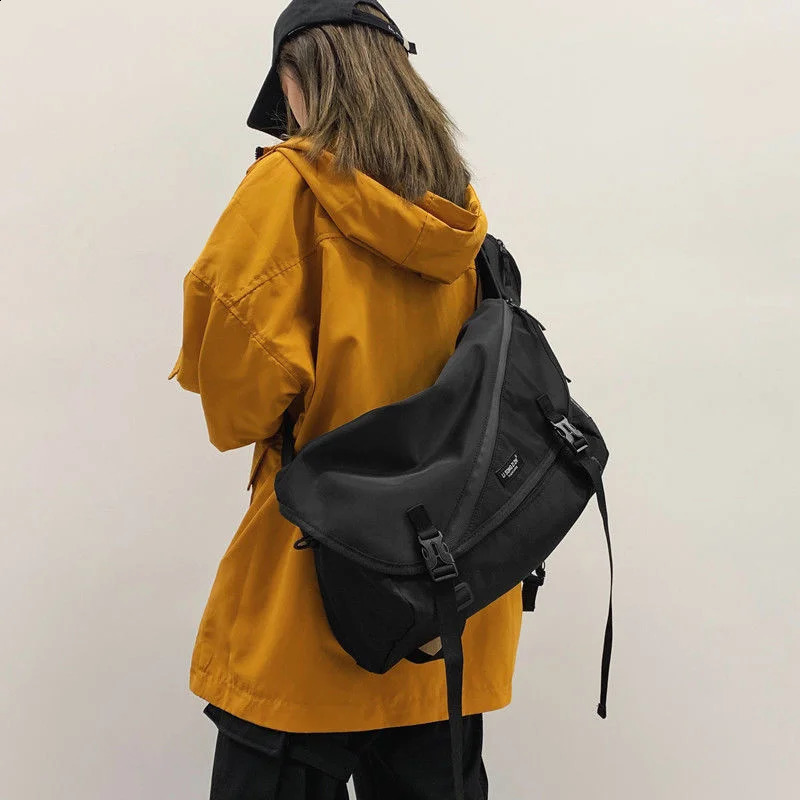Shopping Nylon Shoulders Gothic Black Cross Messenger Handbag Mens Hip Hop Technical Clothing Backpack Waist Gothic Handbag 240819