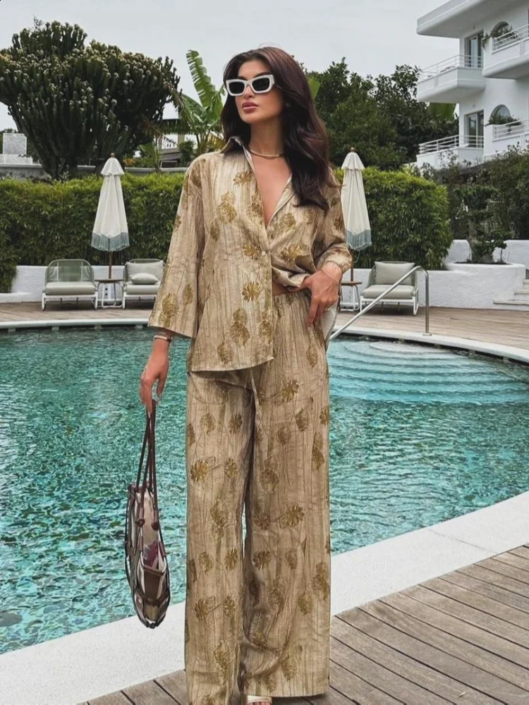 Casual Jacquard Shirt and Pants Set for Women Half Sleeve Button Shirt Wide Leg Pants Set for Women Summer Women Street Clothing Set 240819