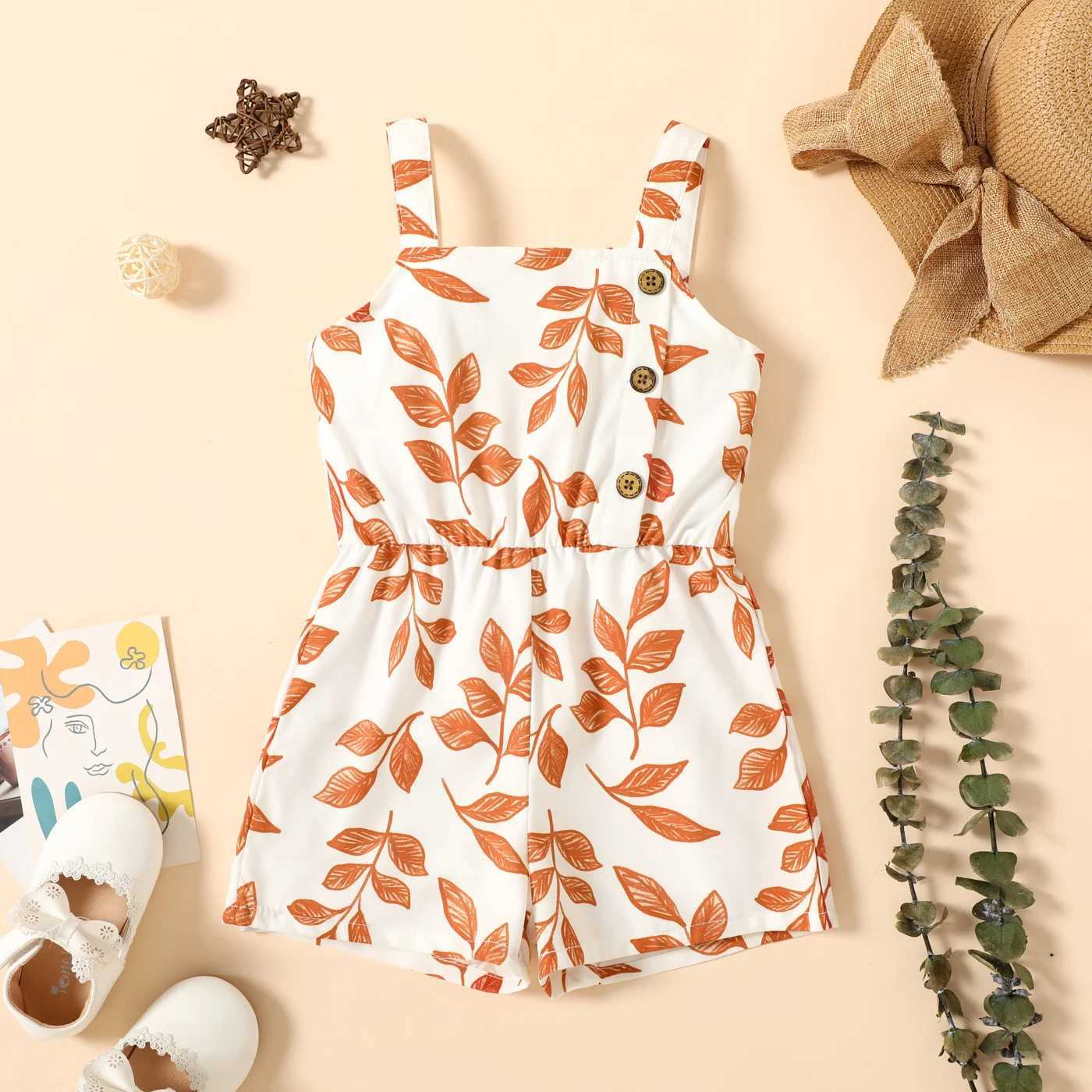 Preschool Girl Leaf Printing Button Design with Pants W240806