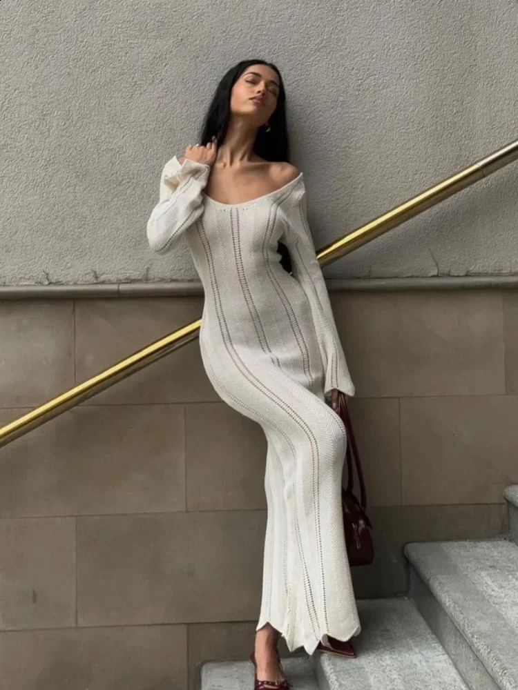 Fashion Solid Hollow Out Knit Maxi Dress Women Chic V Neck Long Sleeve Backless Dresses Autumn Female High Streetwear 240819
