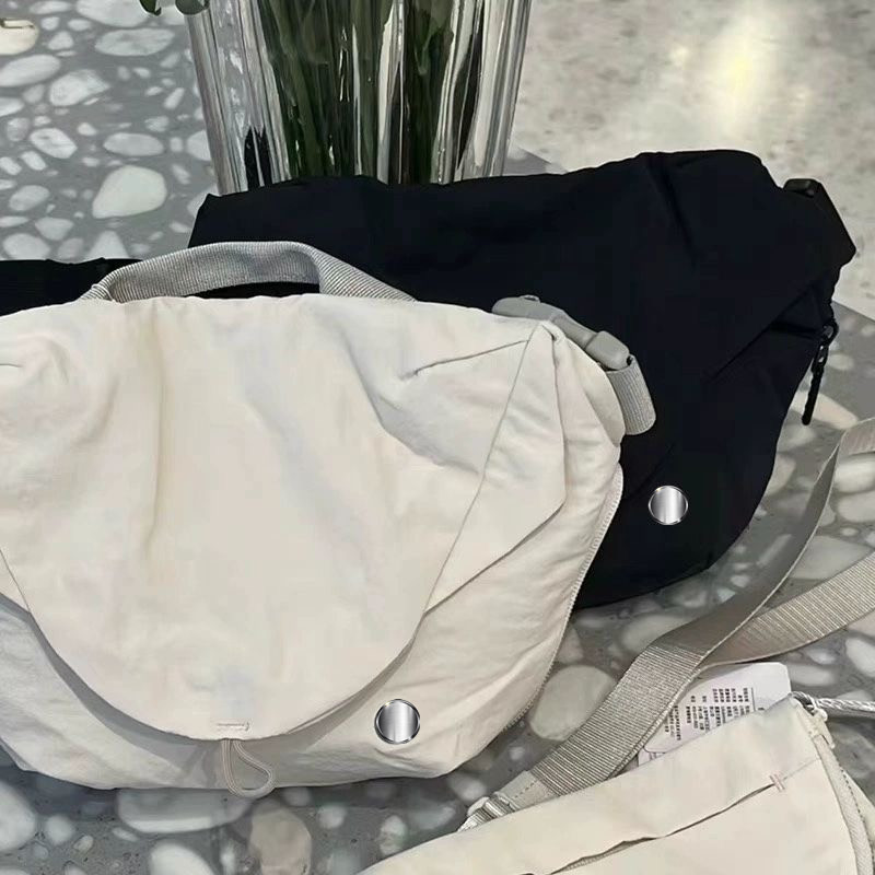 2025-- Curved Crossbody Bag Women Men Yoga Wasit Bag Portable Fanny Pack