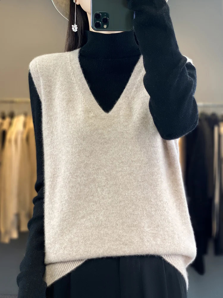 Womens wool vest Pullover Vneck solid color knitted simple and fashionable casual comfortable soft classic style 240819