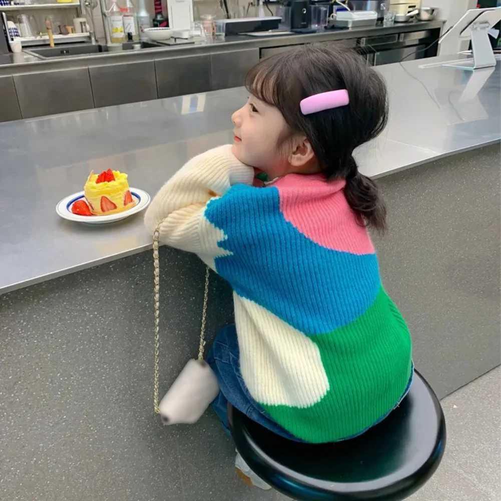 The Korean Style Kids Sweater is perfect for autumn and winter versions and fashionable Kids Sweaters suitable for all occasions for 1-7 years W240820