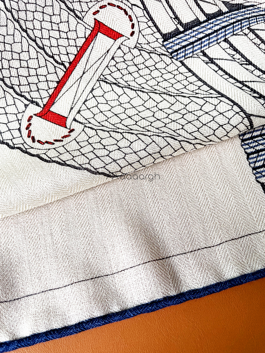 Big Wool Silk Blend Scarf 135cm Cashmere Pashmina Handrolled Edge Shawls Bandanas Hijab Scarves for Ladies Mother's Day Winter Accessories Women 