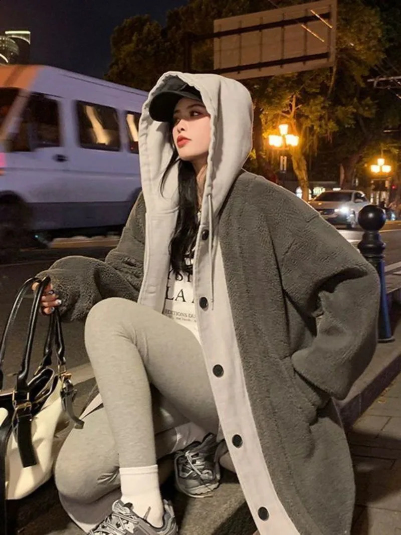 Chic Two Lambswool Hoodie Womens AutumnWinter Collection Thick Premium Open Collar Woolen Sweater Long Clown Plush Coat 240814