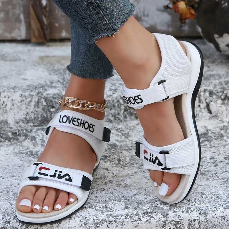 2024 Ladies Summer New Fashion Open Toe Letter Designer Womens Shoes Flat Casual Lightweight Walking Beach Sandals for Women CL240806