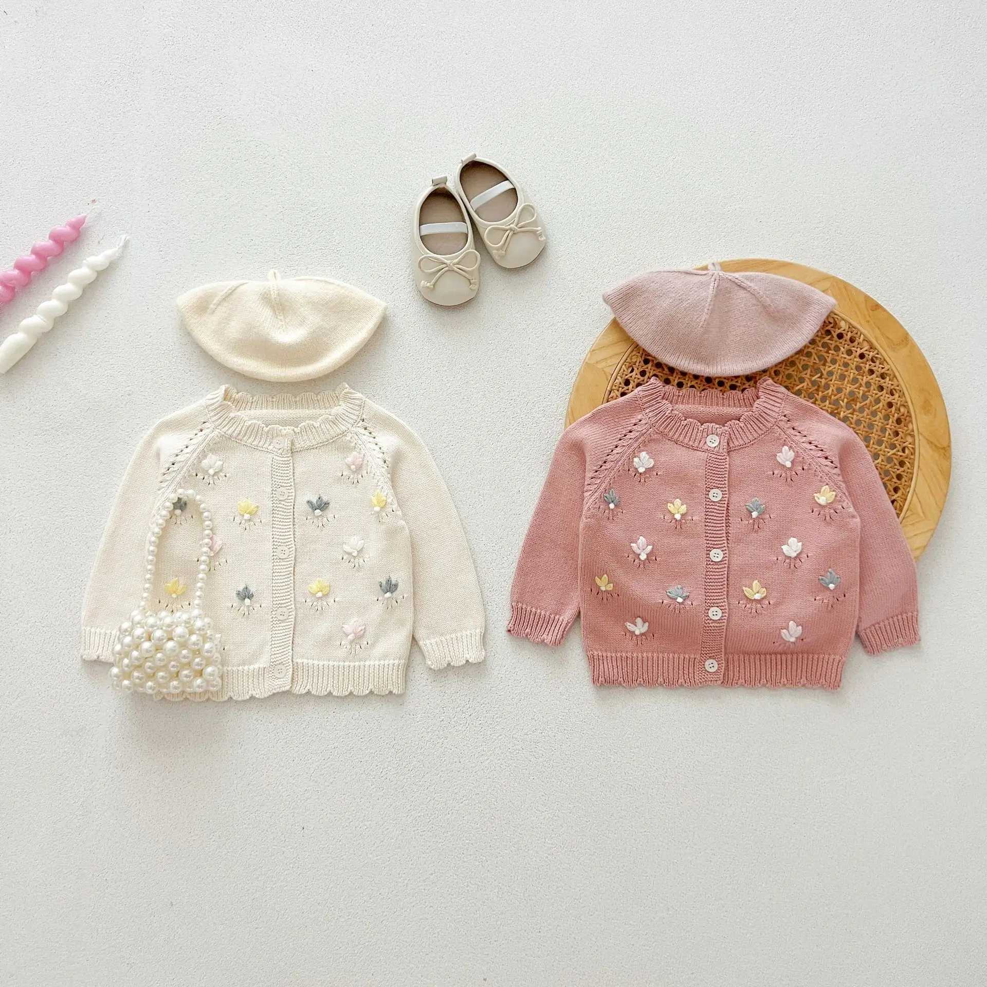 Ins Autumn Winter Baby Girls Sweaters Cotton Knitted Flower Patched Long Sleeve Infant Girls Coat Toddler Girls KnitwearsXJ240819