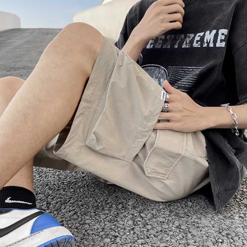 Workwear shorts mens summer Japanese fashion brand shorts mens oversized loose casual caprisXJ240817