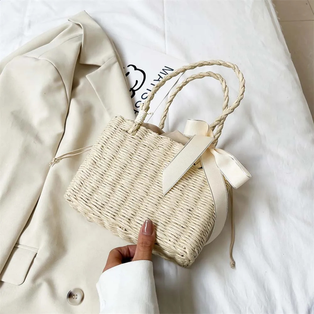 Beach Handmade Woven Portable Tote Bag Fashion Rattan Silk Ribbon Basket Handbag 240819