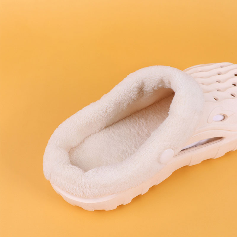 Children's black perforated shoes with winter inner lining and plush insulation for warmth. New men's and women's slippers for both boy