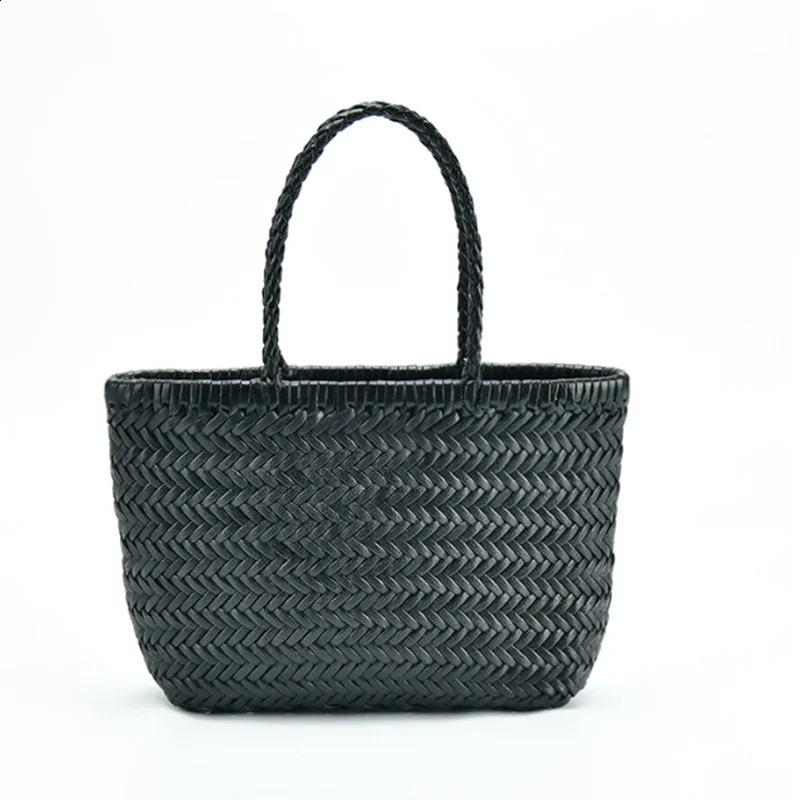 Going back to ancient times wearing genuine leather handbags womens handmade woven buckets and shopping bags with cotton bags 240822