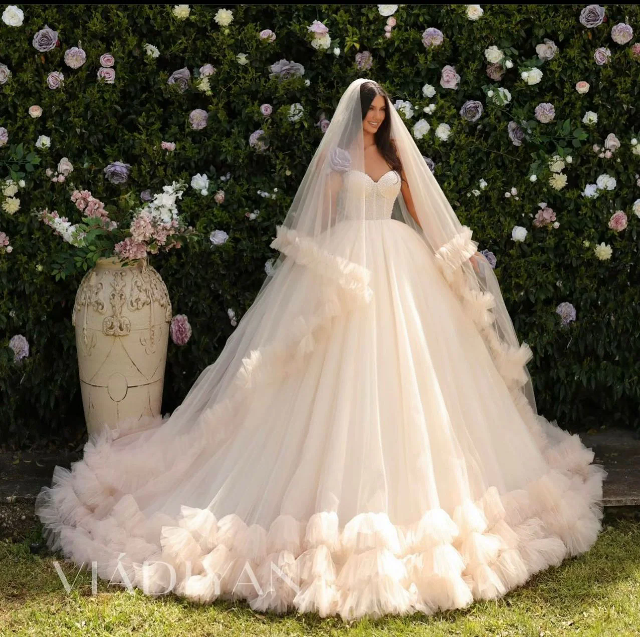 Princess Sweetheart Wedding Dress Cascading Ruffles Beach Bridal Gowns Boho Women Brides Gown Vestido De Novia