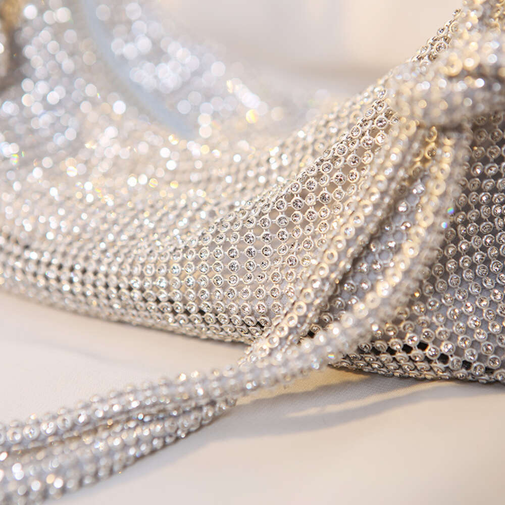 2023 New Handmade Full Water Diamond Banquet Party Single Shoulder Handbag Underarm Bag for Women