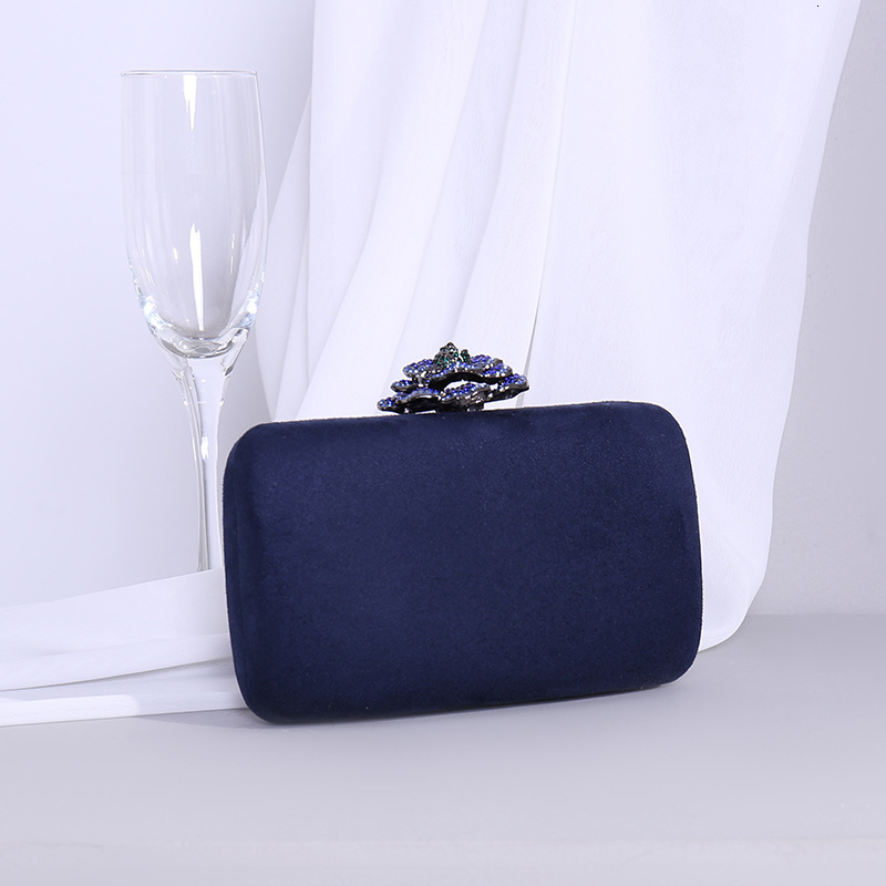 Handheld bag women's banquet, rhinestone metal flower dinner evening bag, dress matching for women