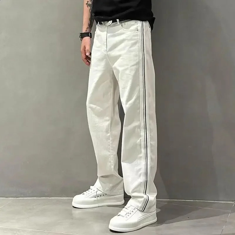 Trousers White Straight Mens Jeans Retro Mens Jeans Classic Denim Fashion Pocket 90s Street Loose 240819