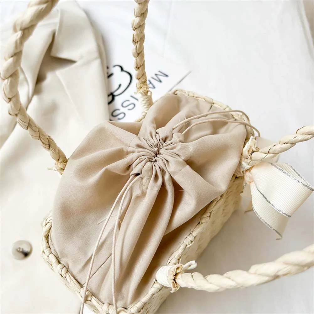 Beach Handmade Woven Portable Tote Bag Fashion Rattan Silk Ribbon Basket Handbag 240819