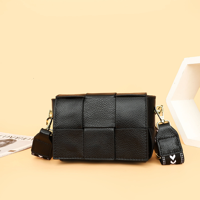 Woven genuine leather mini square new trendy layer cowhide crossbody bag, fashionable shoulder bag for women