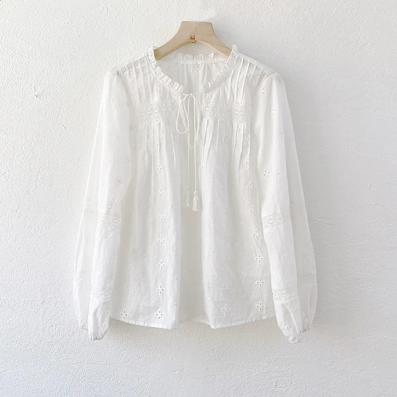 TEELYNN 100% Cotton Flower Embroidered White Lace Shirt Womens Retro Vneck Long Sleeve Autumn Blue Bohemian Top 240819