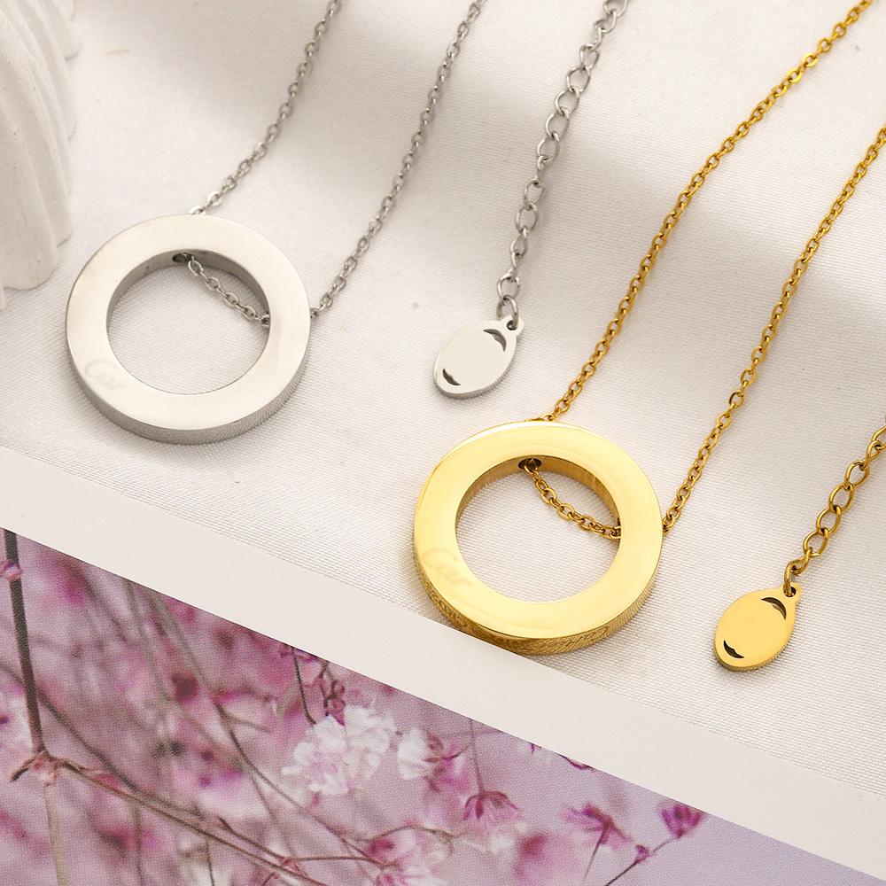 Crystal Nail Letter Fashion Designer Gold Plated Stainless Steel Necklaces Chains Vogue Womens Pendant Necklace Chain Jewelry Accessories Never Fading