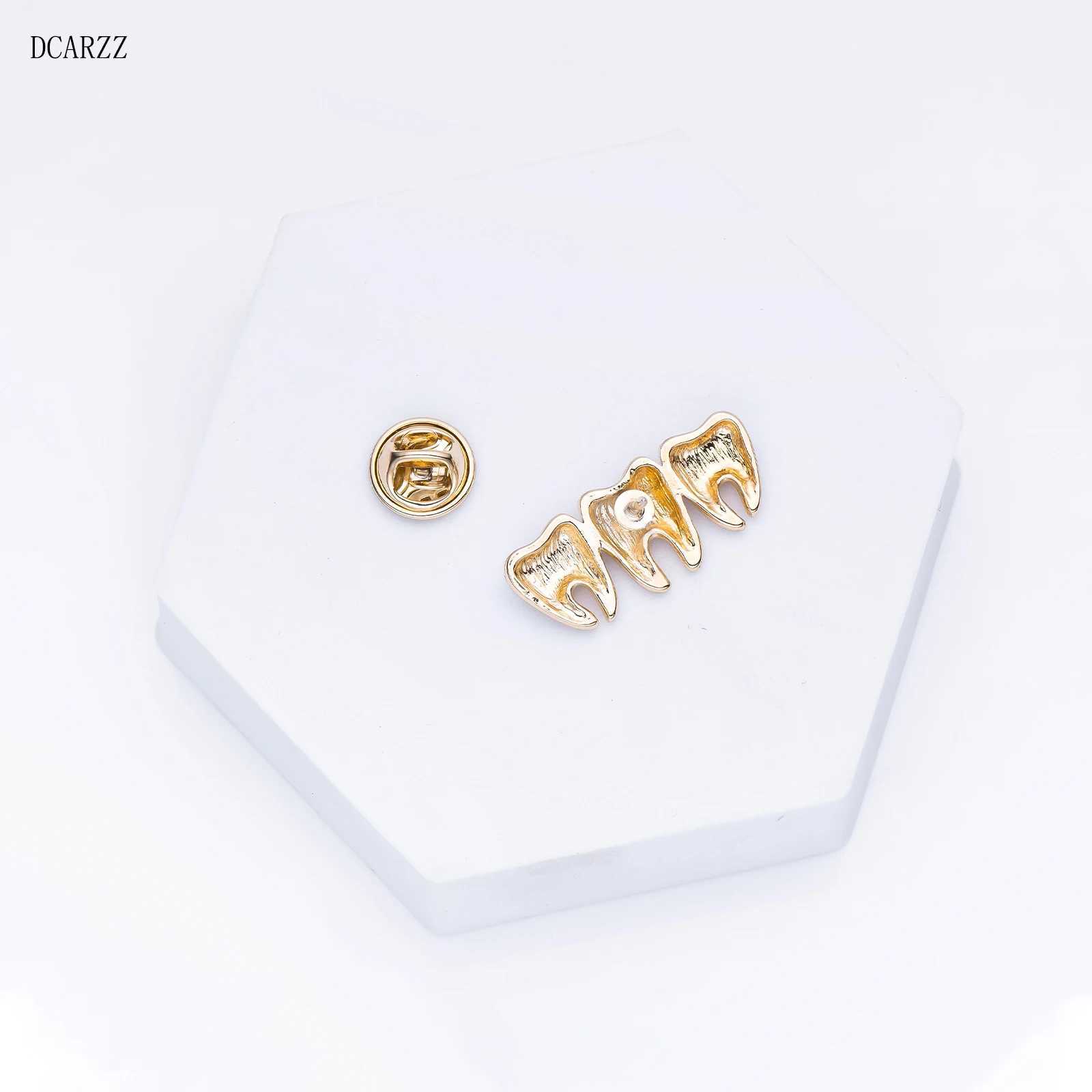 DCARZZ Cute Tooth Pin Gold Plated Silver Plated Medical Exquisite Tooth Badge Collar Pin Metal Womens Gift Doctor Nurse Jewelry W240815