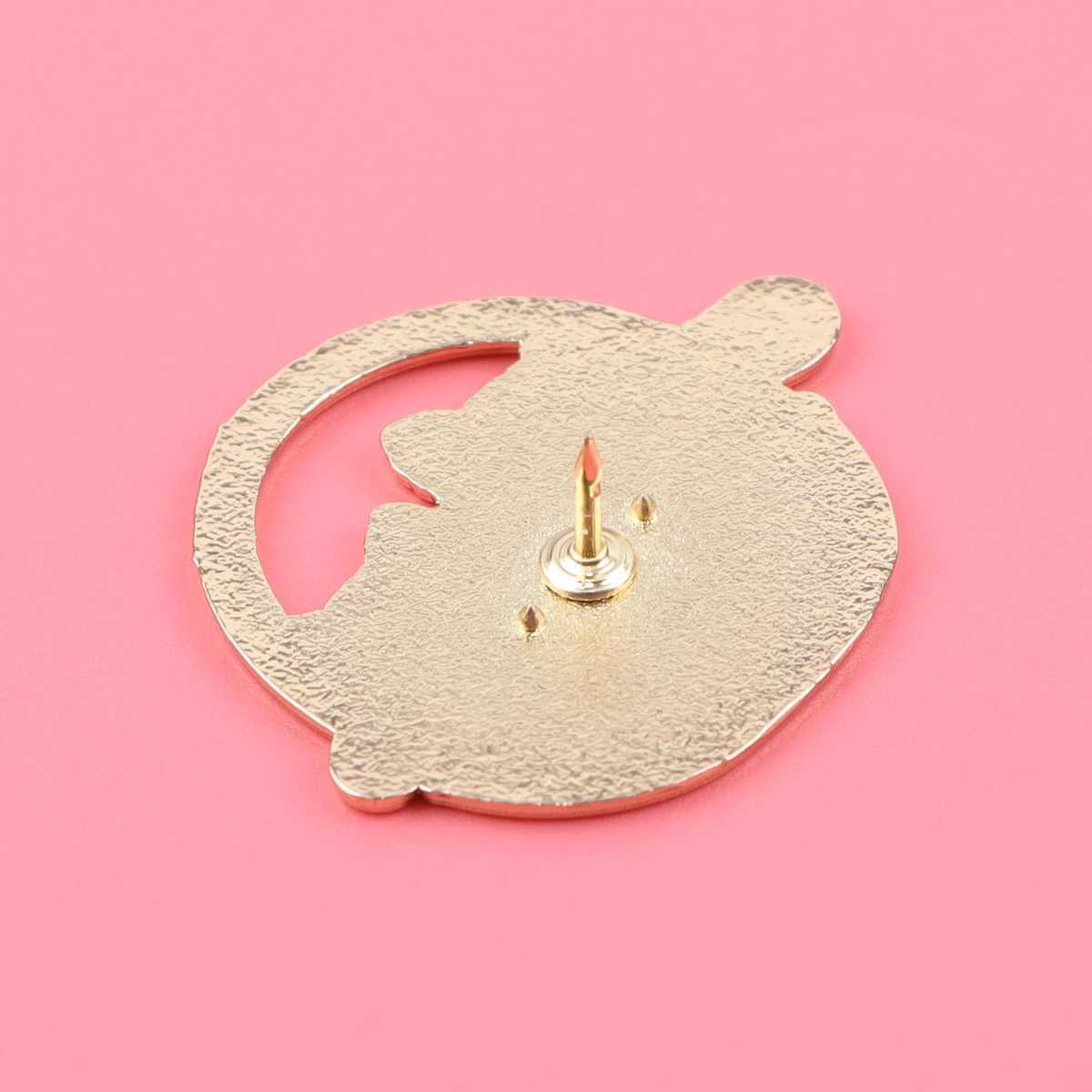 Kavay cat enamel pin cartoon womens brooch mens lapel pin badge backpack clothing accessories anime jewelry girl gift W240815